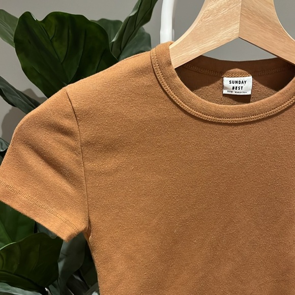 Sunday Best | BestHug™ Little Ribbed T-Shirt - Picture 3 of 6